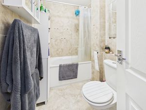 BATHROOM- click for photo gallery
